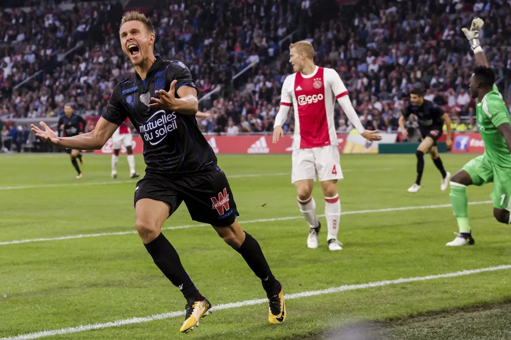 Vòng sơ loại thứ 3: Chật vật vào play-off ảnh 1