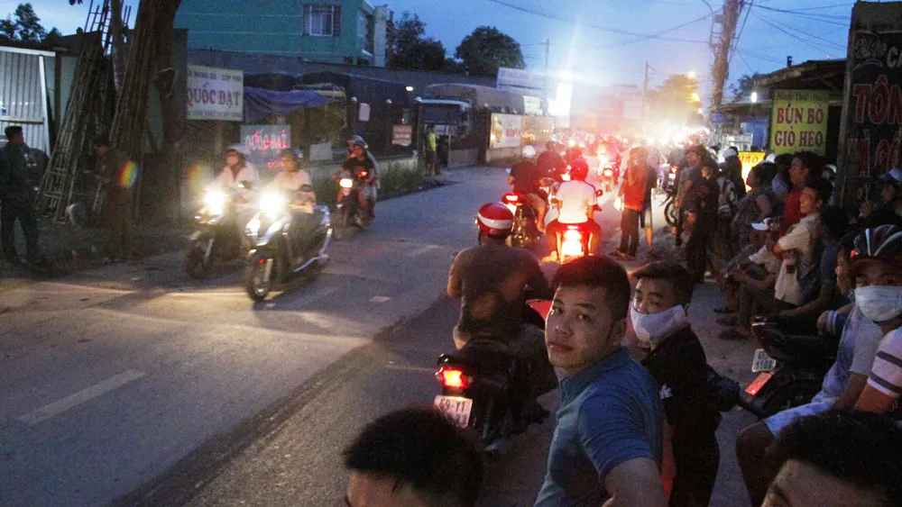 Nhiều vết máu trong ngôi nhà phát hiện thi thể người đàn ông bỏ trong tủ quần áo ảnh 1