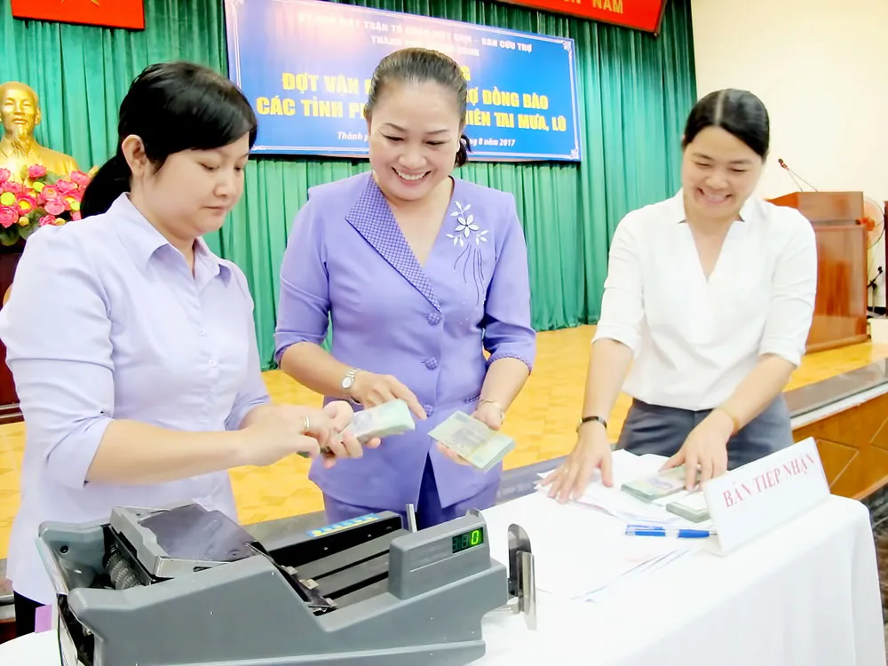 940 triệu đồng hỗ trợ đồng bào thiên tai ảnh 1