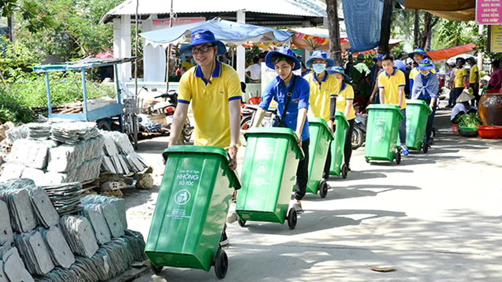 Phát động chương trình “Cảm ơn vì bạn không xả rác” ảnh 1