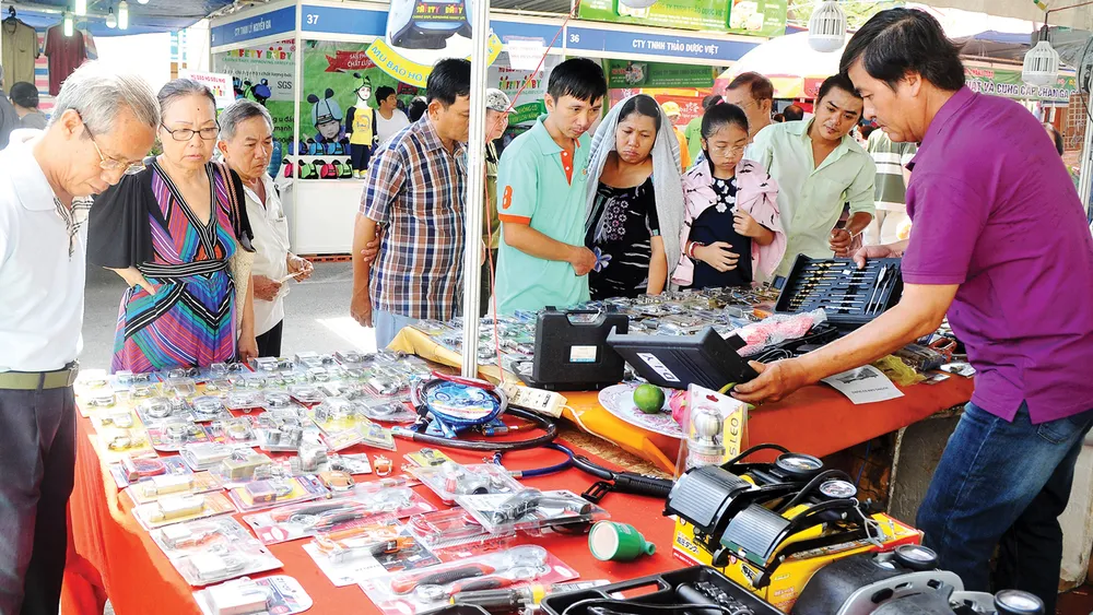 Tháng khuyến mãi 2017: Tăng kích cầu tiêu dùng ảnh 1