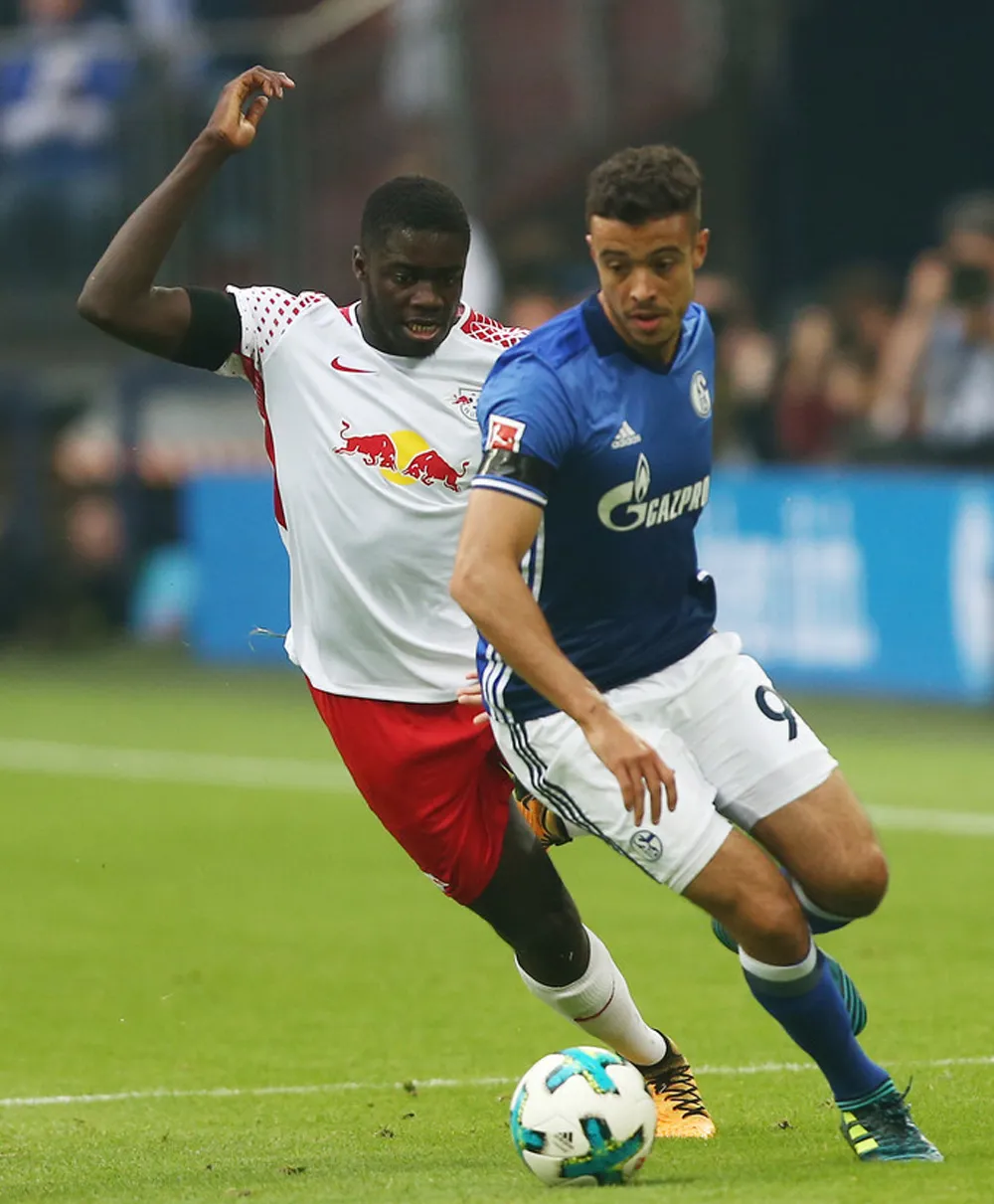 Cuộc sống mới tại Schalke ảnh 1