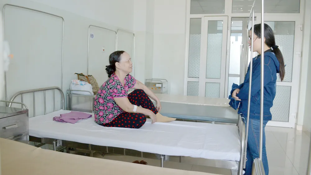 Bệnh viện Ung bướu Đà Nẵng: Bệnh nhân lo lắng vì máy xạ trị hư ảnh 2