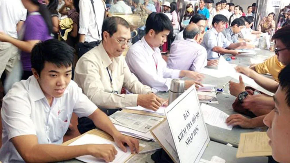 Cửa ải xác nhận lý lịch sinh viên ảnh 1