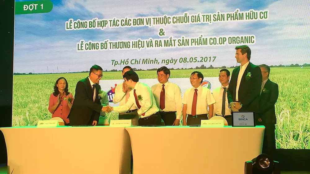 Hàng nhãn riêng tìm đường phát triển ảnh 1