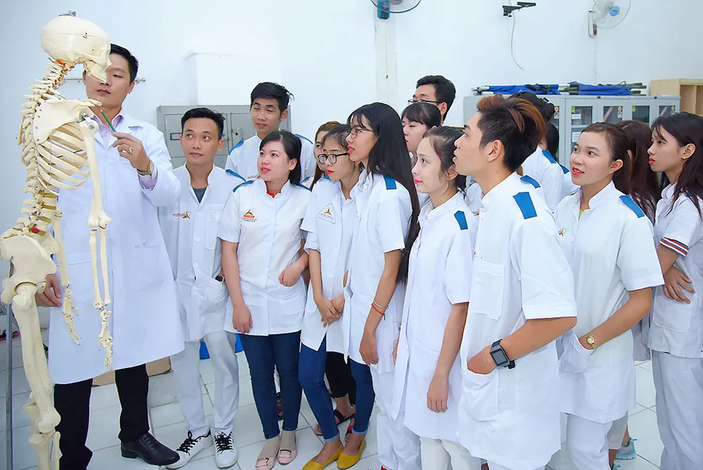 Đào tạo liên thông nhiều sóng gió ảnh 1