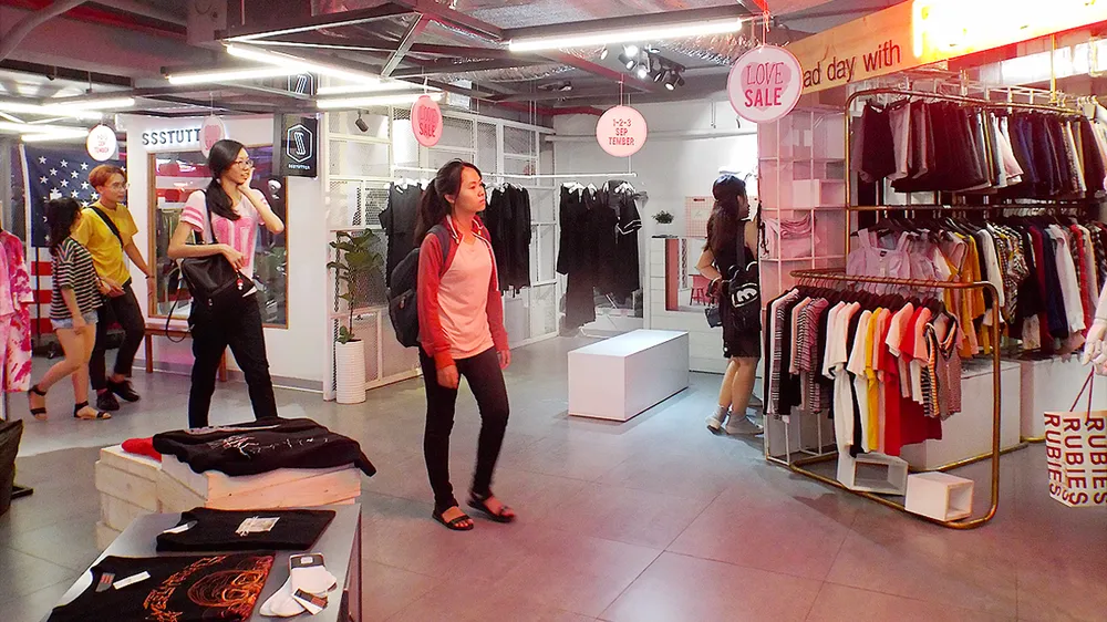 Chợ thời trang của người trẻ ảnh 1