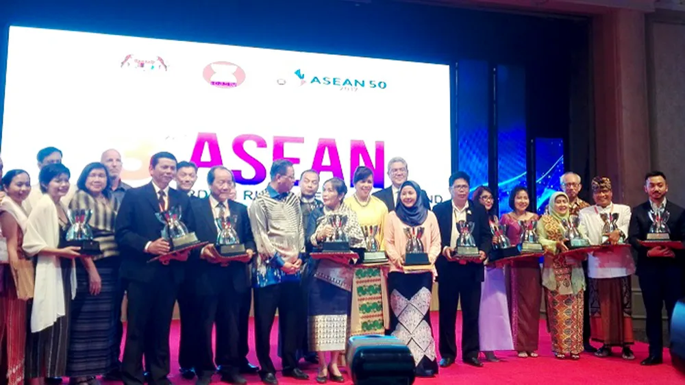 Tổng hội NN&PTNTVN nhận giải thưởng Sáng kiến ASEAN về Phát triển nông thôn và xóa đói giảm nghèo ảnh 2