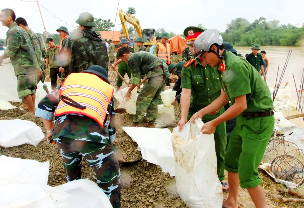 Hạ lưu ngập lụt, hồ Cửa Đạt tại Thanh Hoá ngừng xả lũ ảnh 1
