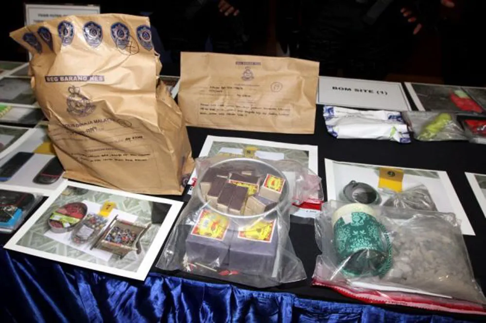 Phá âm mưu đánh bom lễ hội bia ở Malaysia ảnh 2