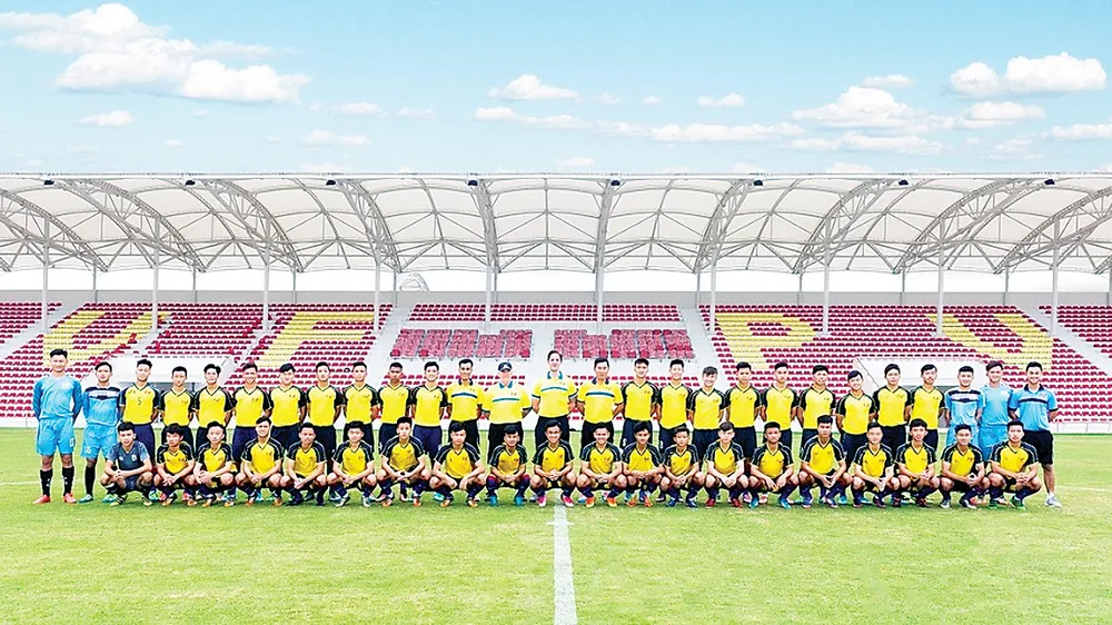 Khai trương cơ sở mới - tổ chức giao hữu quốc tế và bổ nhiệm giám đốc bóng đá ảnh 3