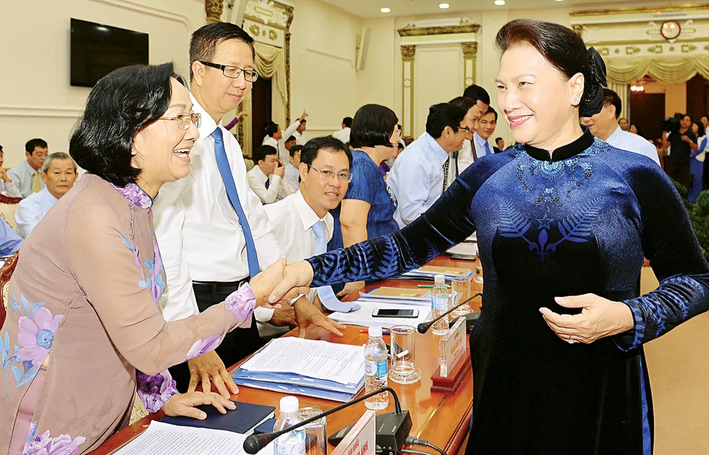 Chủ tịch Quốc hội Nguyễn Thị Kim Ngân: Xây dựng nghị quyết với mục đích cuối cùng phục vụ người dân ảnh 1