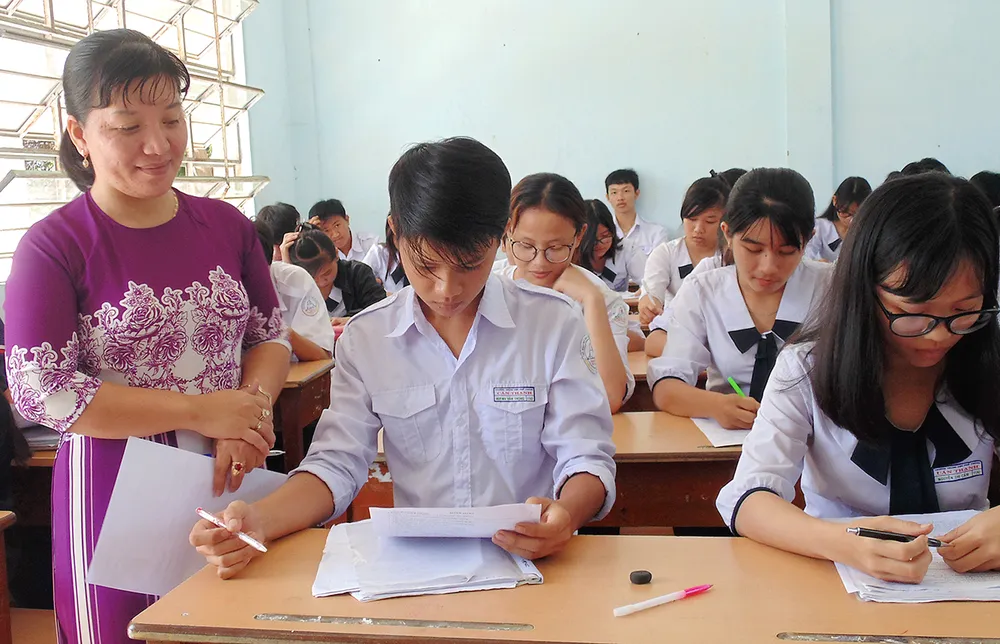 Ôn thi THPT quốc gia năm 2018: Đảm bảo chuẩn kiến thức, kỹ năng ảnh 1