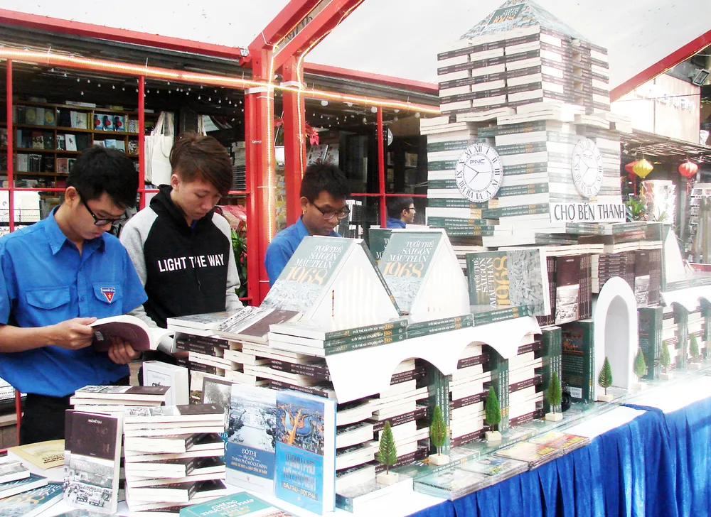 Đường sách TPHCM khai mạc chuỗi hoạt động “Ký ức Xuân Mậu Thân 1968” ảnh 1