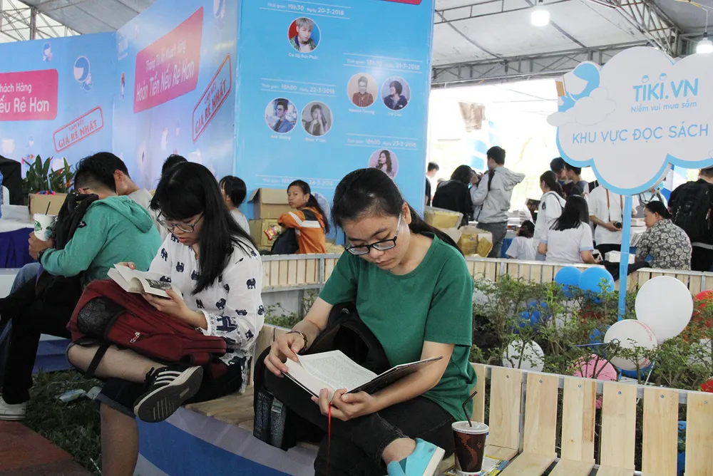 Rộn ràng Hội sách TPHCM ảnh 20