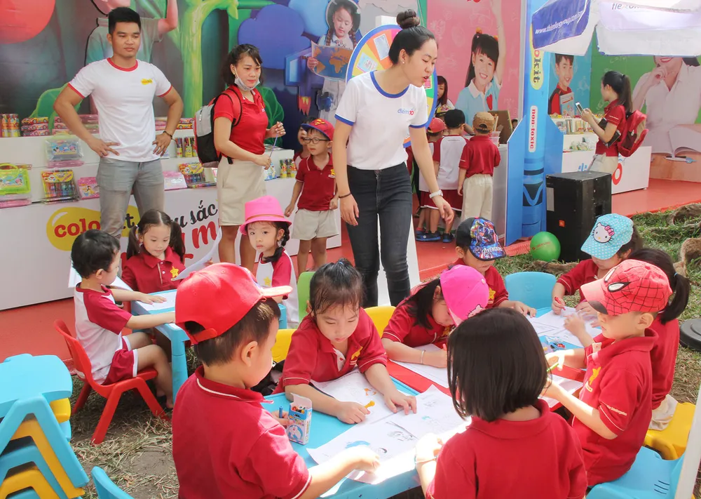 Rộn ràng Hội sách TPHCM ảnh 27