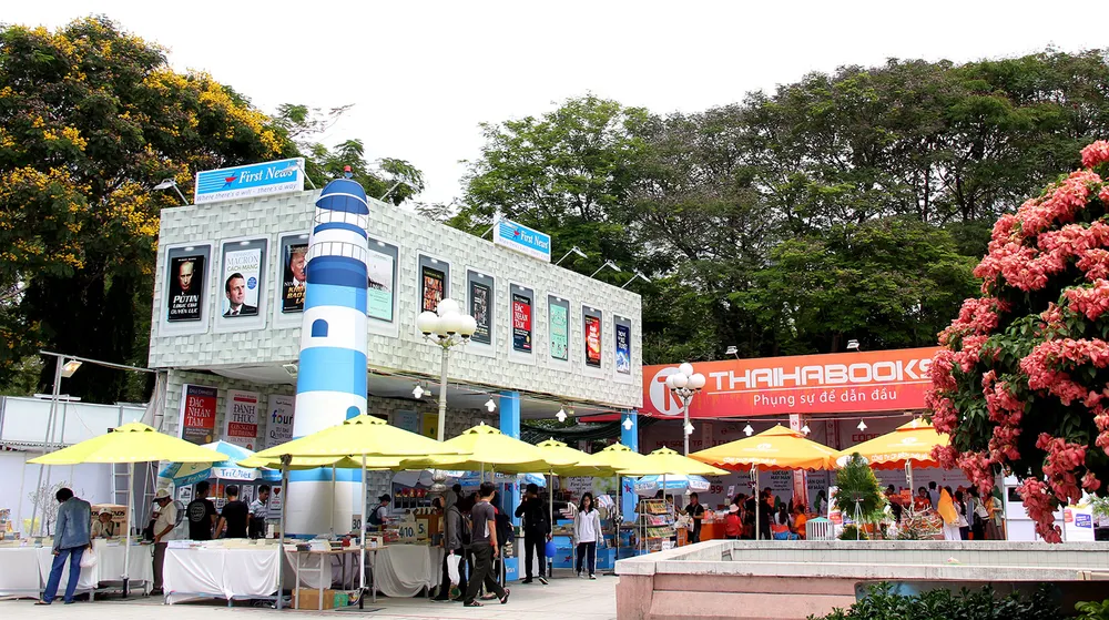 Rộn ràng Hội sách TPHCM ảnh 7