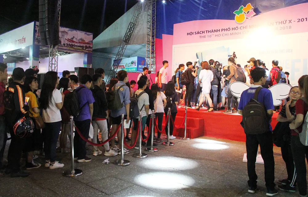 Rộn ràng Hội sách TPHCM ảnh 12
