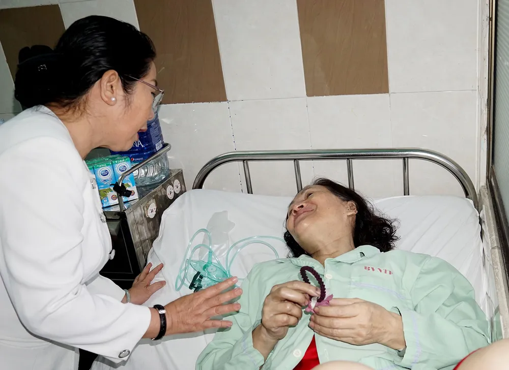 Nhiều hoạt động hỗ trợ các nạn nhân trong vụ cháy chung cư Carina ảnh 3