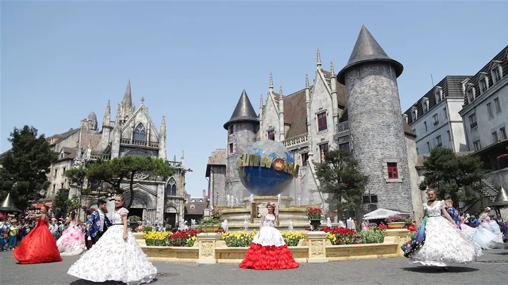 Top 5 điểm du lịch không thể bỏ qua khi đến Đà Nẵng hè này ảnh 1