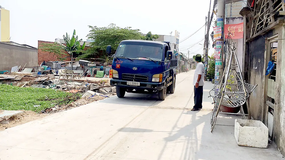 Hiến đất, góp tiền xây dựng nông thôn mới ảnh 1