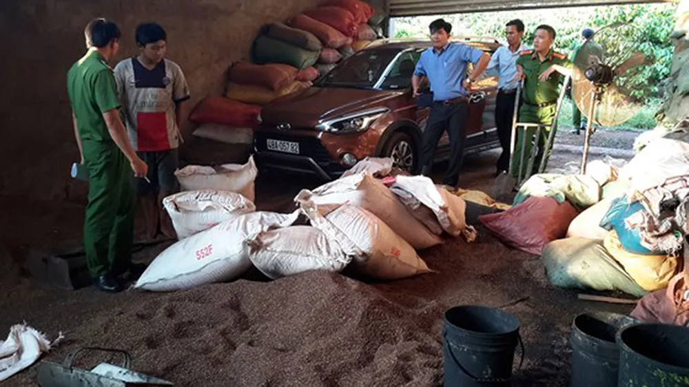 Họp báo vụ cà phê trộn lõi pin: Chưa xác định sản phẩm có phải là thực phẩm hay không ảnh 2