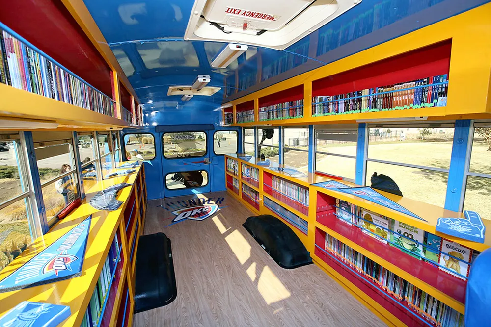 Ngày sách Việt Nam 2018 tại TPHCM: Thử nghiệm mô hình “Xe buýt sách” ảnh 1