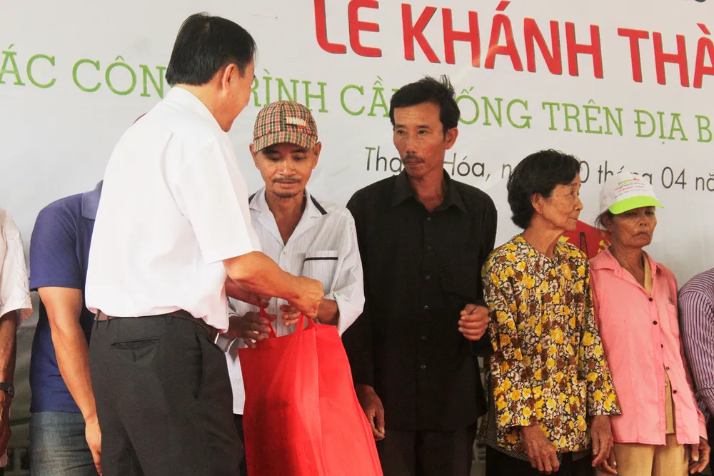 Bàn giao 15 công trình cầu nông thôn tại huyện Thạnh Hóa, Long An ảnh 4