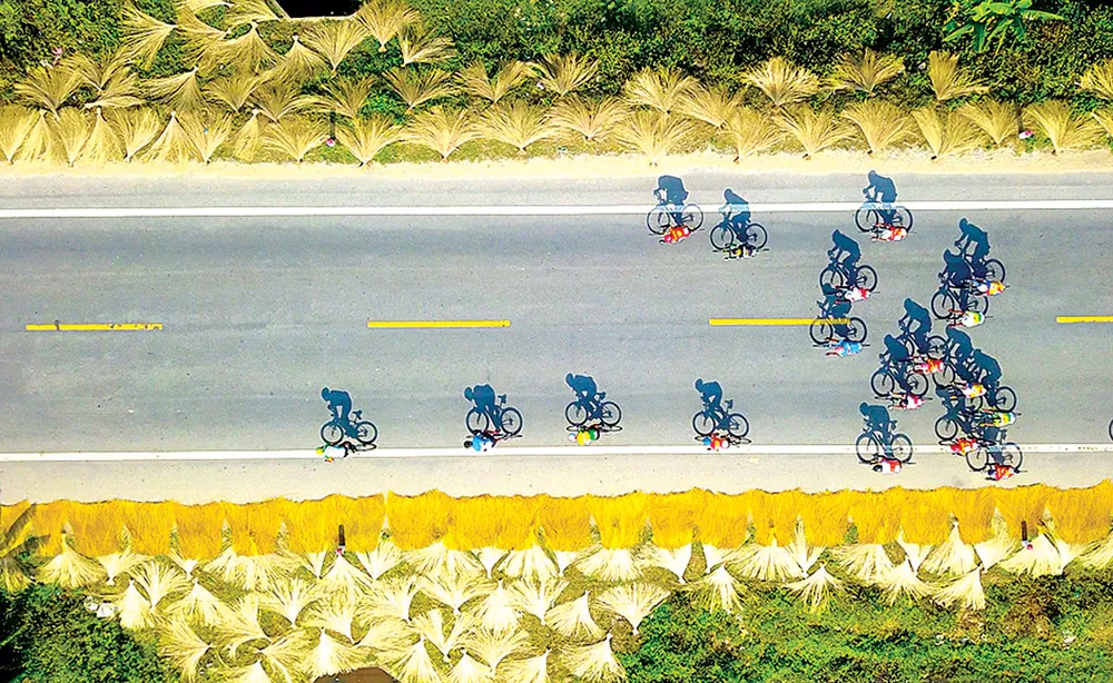 Nẻo đường quê hương ảnh 3