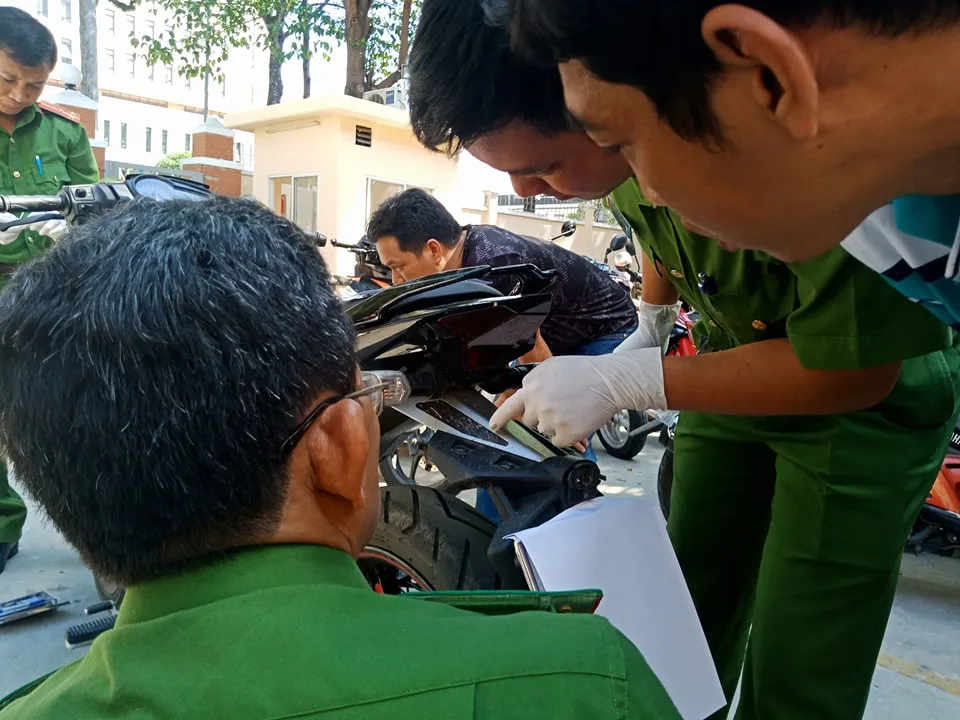 Toàn bộ vụ 5 “hiệp sĩ” bị nhóm trộm xe đâm thương vong gây rúng động dư luận ảnh 8