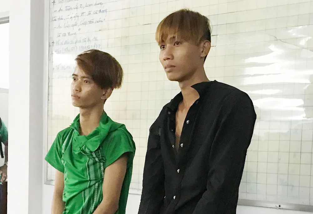 Vụ kẻ cướp bị truy đuổi đâm 2 nam thanh niên trọng thương: Thưởng nóng người dân bắt cướp ảnh 3