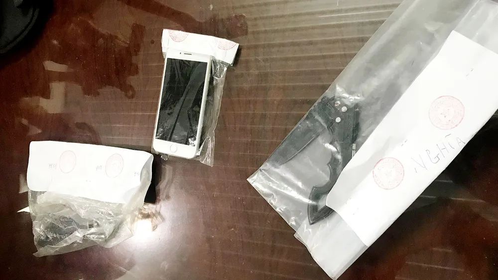 Vụ kẻ cướp bị truy đuổi đâm 2 nam thanh niên trọng thương: Thưởng nóng người dân bắt cướp ảnh 4