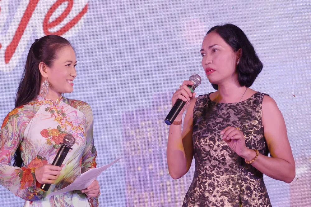 Chương trình ca nhạc đặc biệt và giao lưu “Như hoa không tên“ ảnh 3