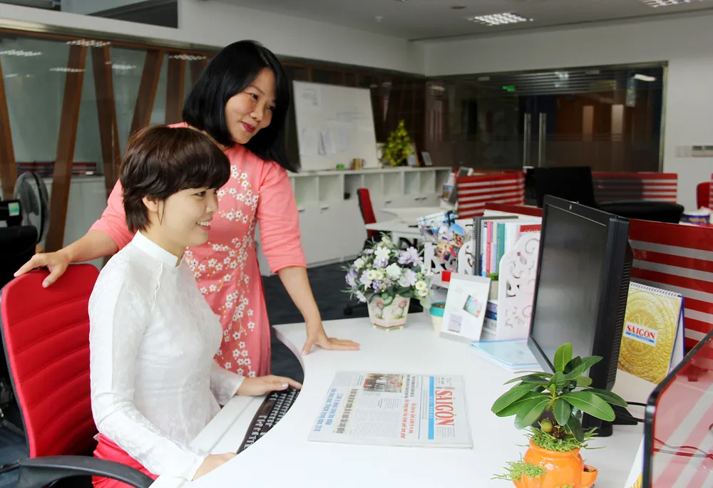 Nghề báo trên từng chặng đường tác nghiệp ảnh 12