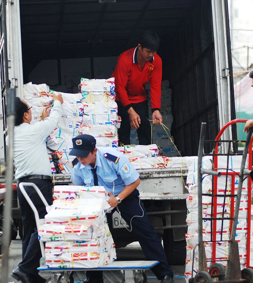 Nghề báo trên từng chặng đường tác nghiệp ảnh 15