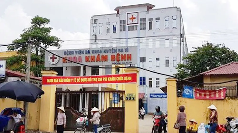 Vụ trao nhầm con ở Bệnh viện Đa khoa huyện Ba Vì, Hà Nội: Sơ suất gây oan nghiệt! ảnh 1