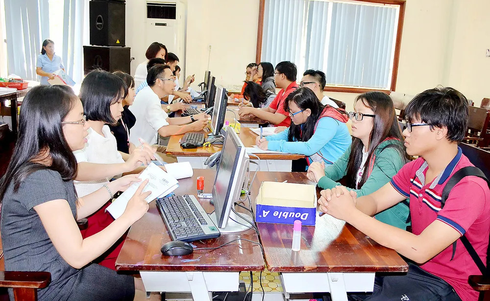 Ngành sư phạm chật vật tuyển sinh ảnh 1