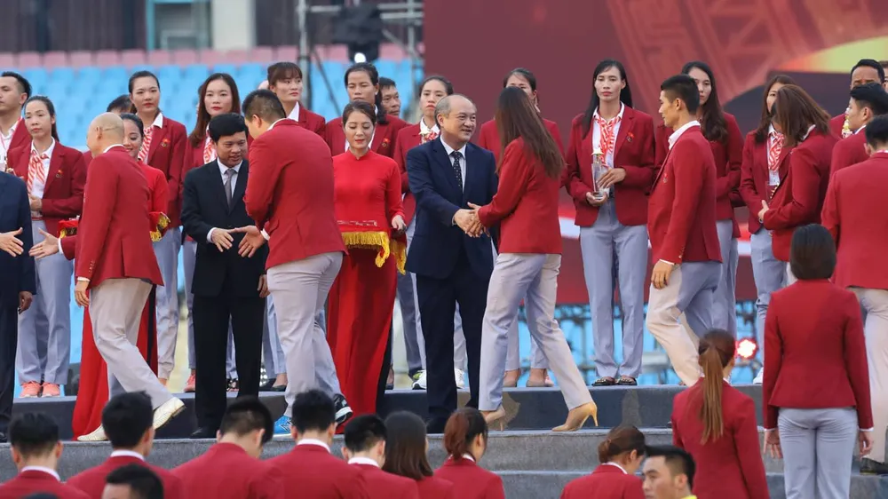 HLV Park Hang-seo: “Chúng tôi sẽ nỗ lực để giành chiến thắng ở AFF Cup“ ảnh 14
