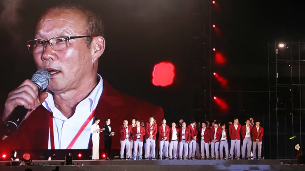 HLV Park Hang-seo: “Chúng tôi sẽ nỗ lực để giành chiến thắng ở AFF Cup“ ảnh 10