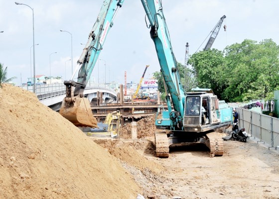 二天堂1橋工程正在施工。