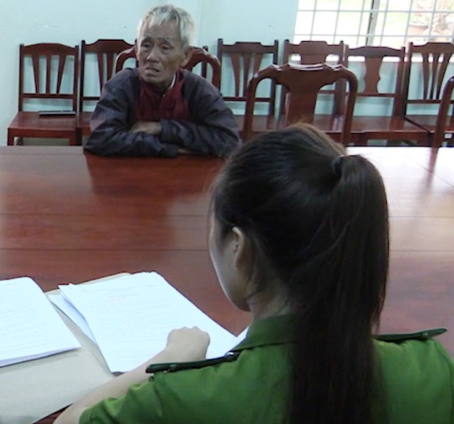 嫌犯阮文抵槍殺阿傑後到本市公安機關投案自首。（圖源：互聯網）