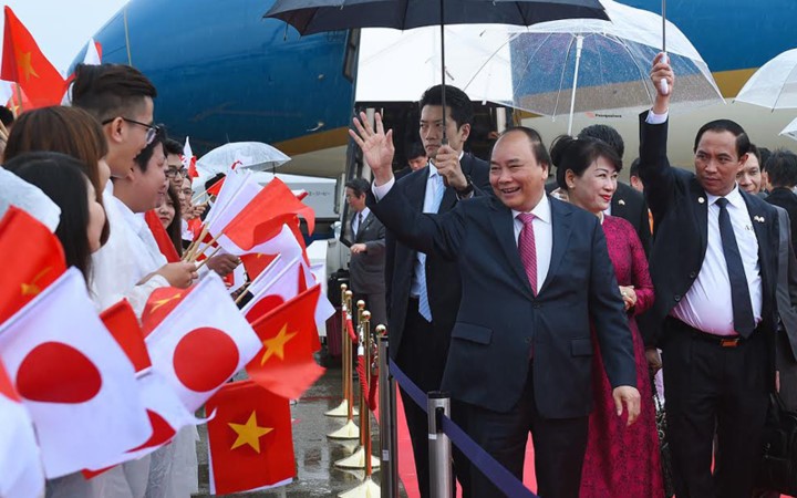 日本大阪民眾熱烈歡迎阮春福總理。（資料圖：互聯網）