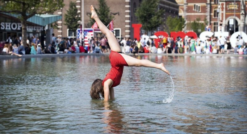 極端熱浪侵襲　歐美多地迎“最熱６月” ảnh 3