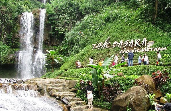 有淒美愛情故事的Dambri 瀑布 ảnh 1