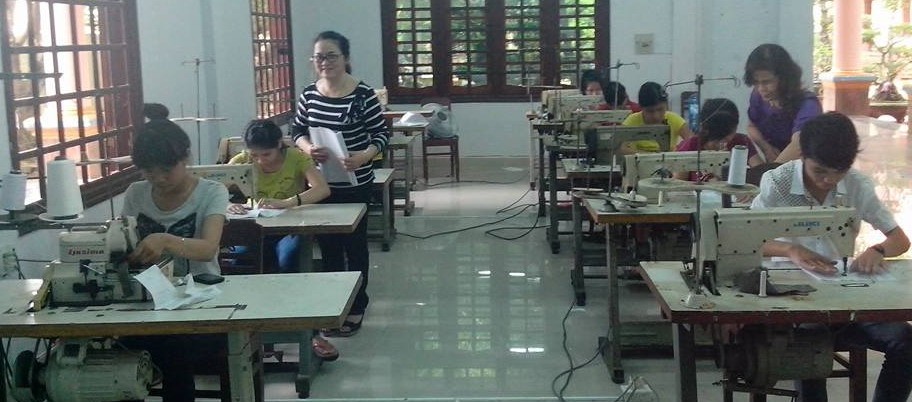 有賴大家的捐獻，這樣 的授藝班方能維持下去。