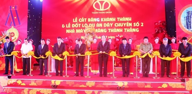 政府副總理鄭廷勇(中)出席剪綵儀式。（圖源：互聯網）