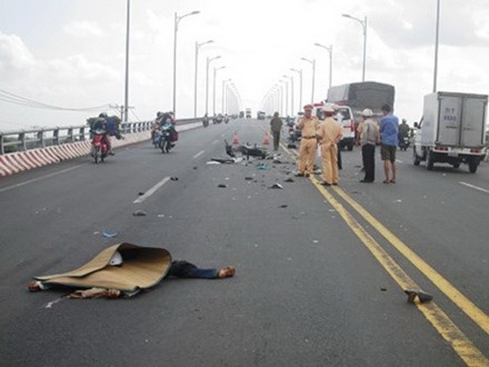 圖為河內市永雖橋上所發生的一起交通事故。(示意圖源：互聯網)