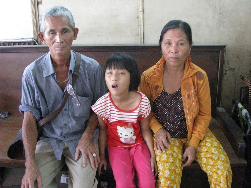 祖孫３人均患病。