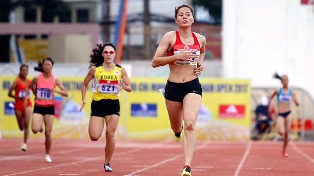 田徑選手阮氏玄在比賽中。(圖源：互聯網)