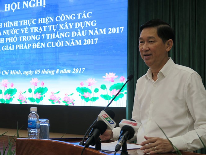 市人委會副主席陳永線在小結會議上發表講話。（圖源：廷富）